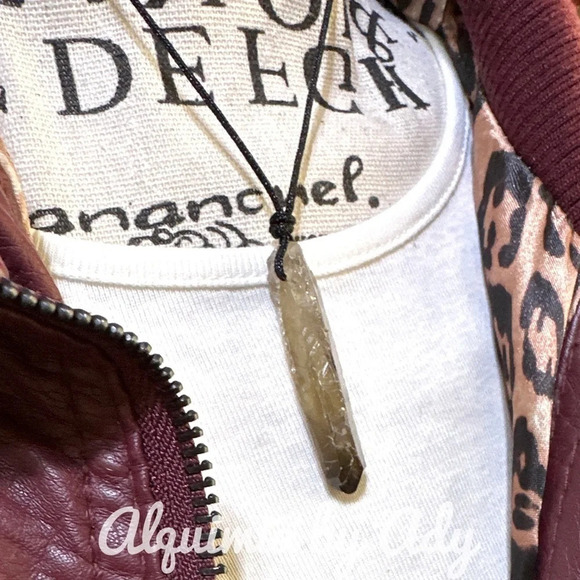 Alquimia Gold Hoop Earrings - Picture 8 of 9